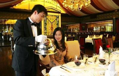 经营一家餐饮店，如何通过优质服务赢得更多回头客